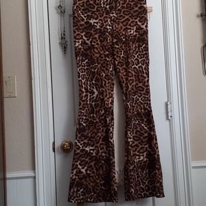 LEOPARD YOGA PANTS
